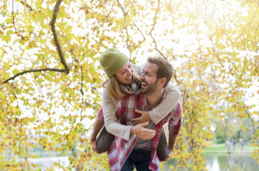Go for a romantic walk with your significant other's Homepage